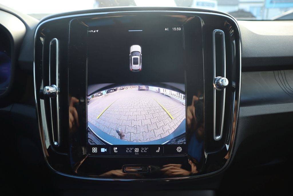 Volvo XC40 Recharge 78 kWh Twin Motor Plus|AHK|NAVI|