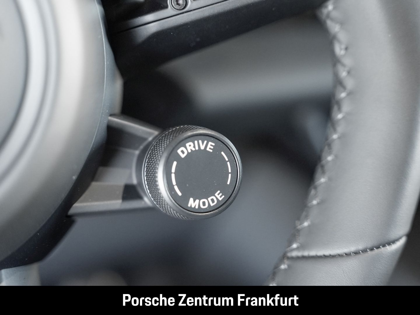 Porsche Macan 4S BOSE Luftfederung Panorama InnoDrive