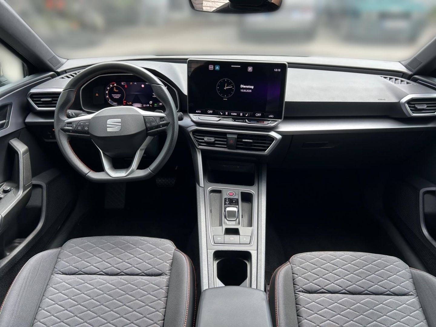 Seat Leon Sportstourer FR 2.0 TDI DSG*AHK/GJR/Navi/Ka