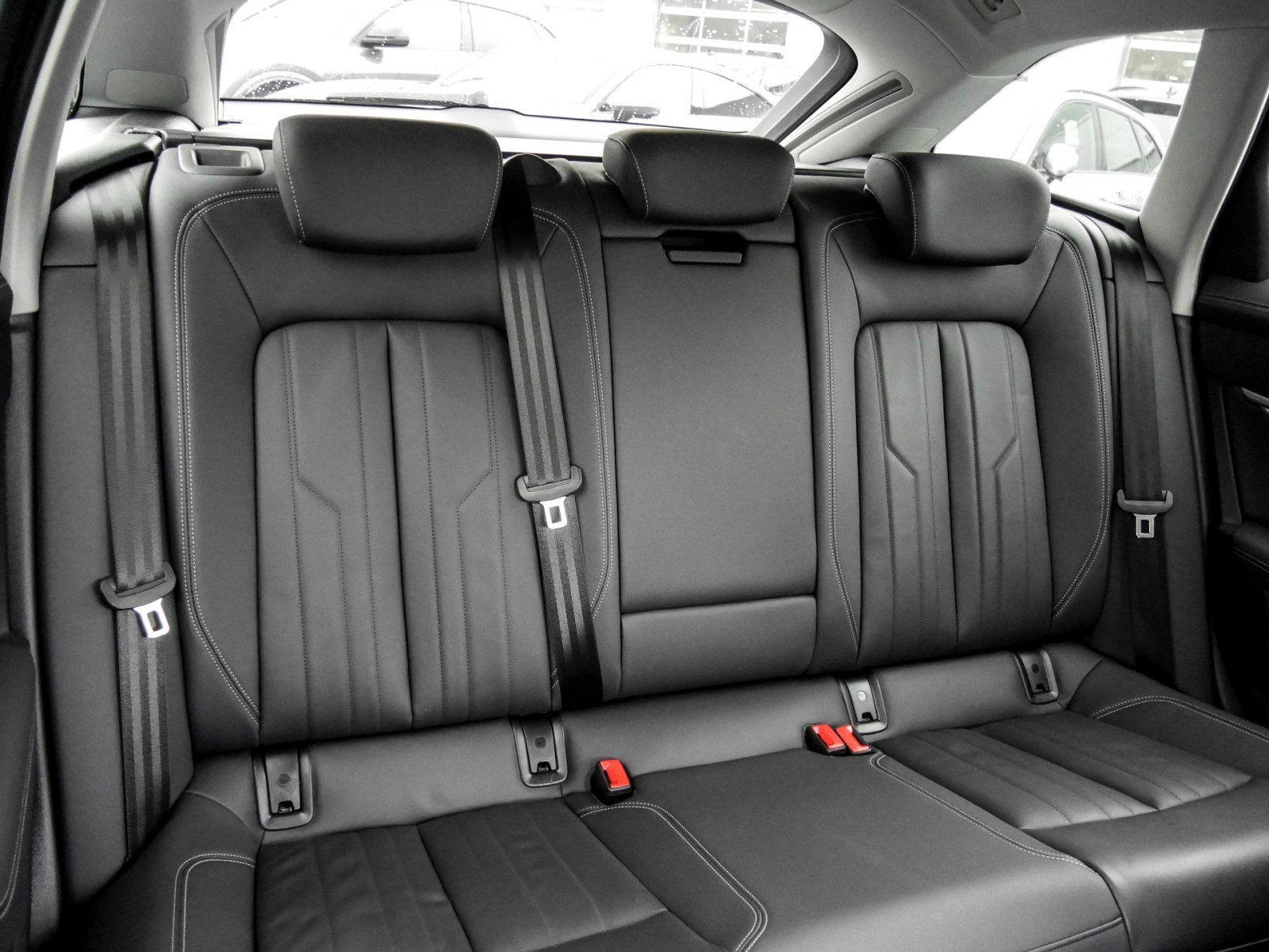 Audi A6 Avant 40 TDI quattro - Samsaru's Car Outlet
