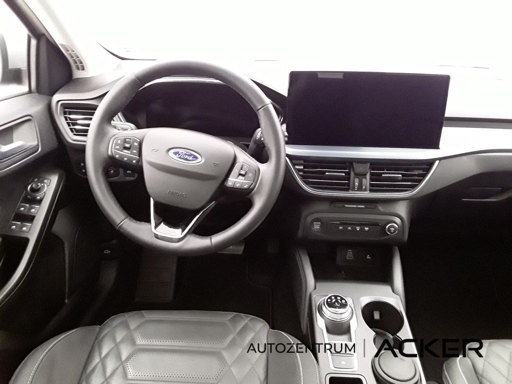 Ford Focus 1.5 EcoBoost Turnier Active X AT8. -50%*