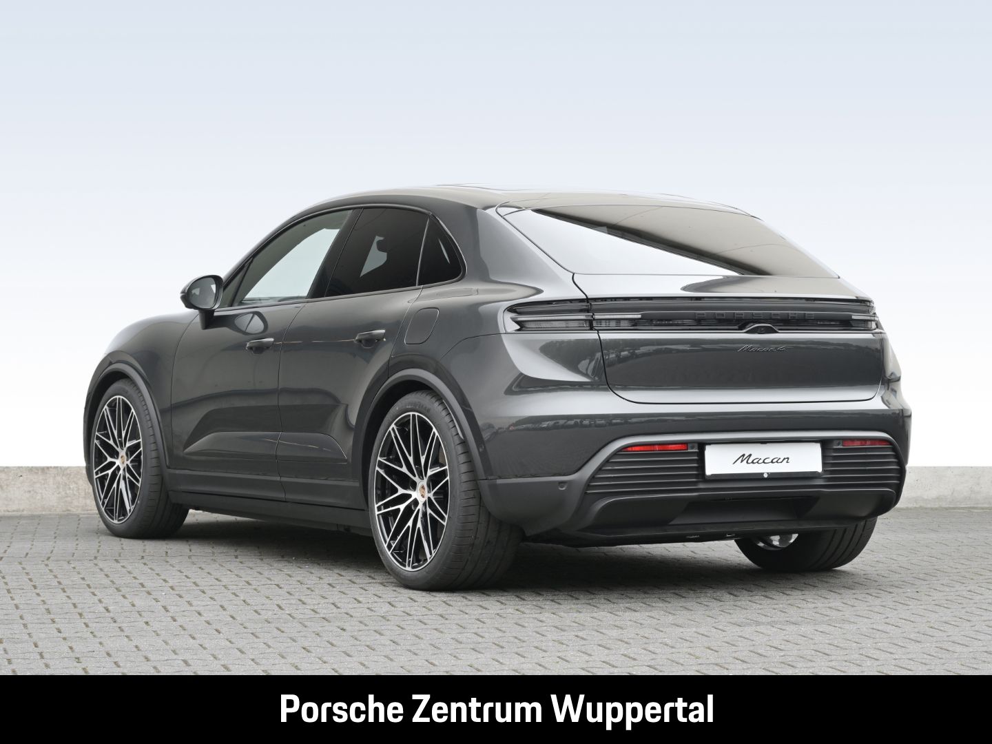 Porsche Macan 4 LED-Matrix Surround-View Abstandstempoma