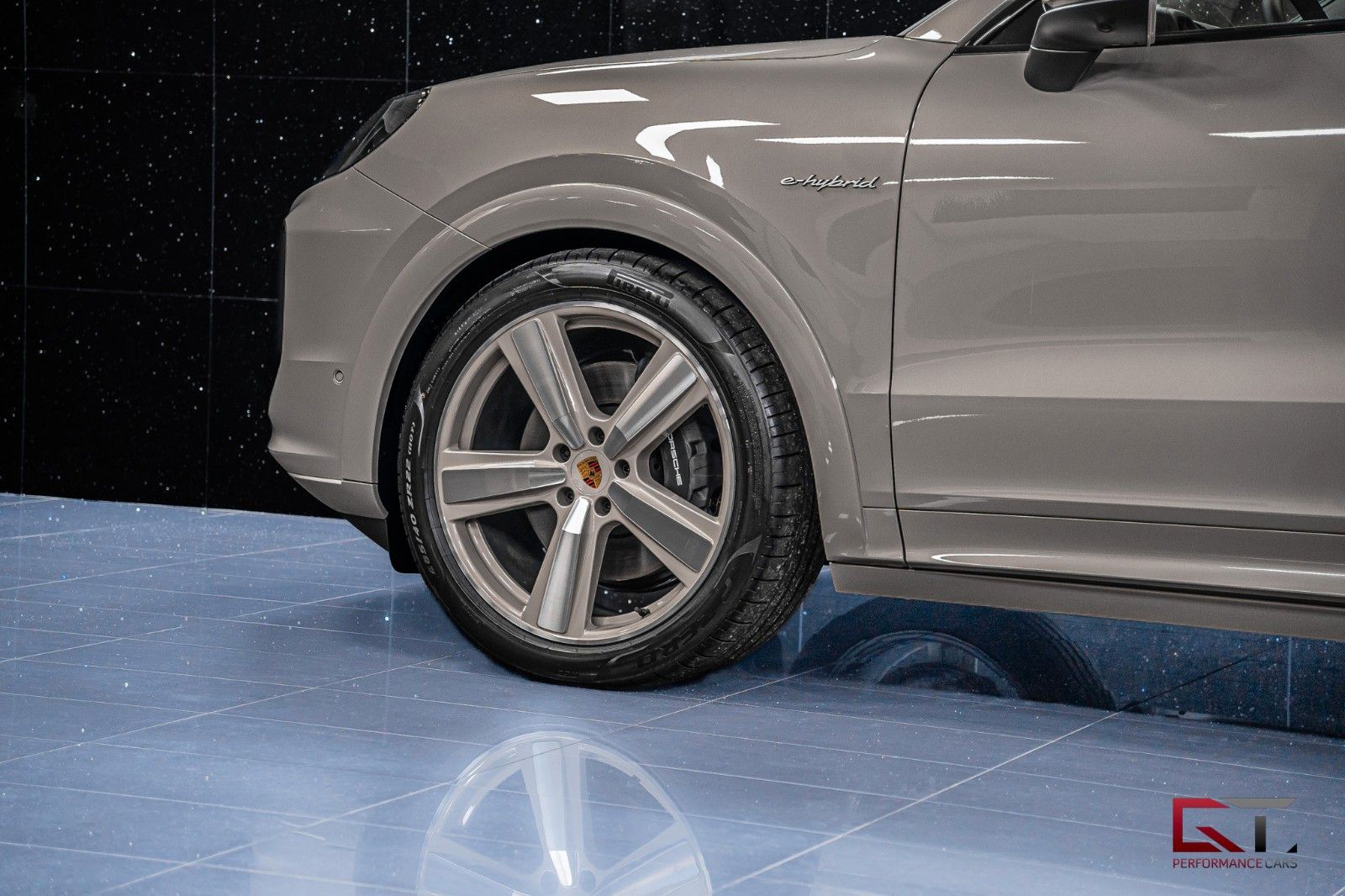 Porsche Cayenne E-Hyb Coupé 2025 SportDesign 75Years 22"