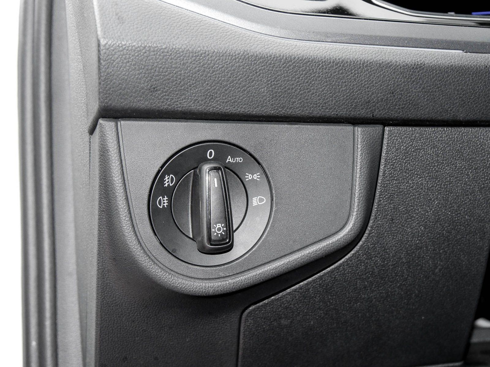 Volkswagen Taigo R-Line D - Samsaru's Car Outlet