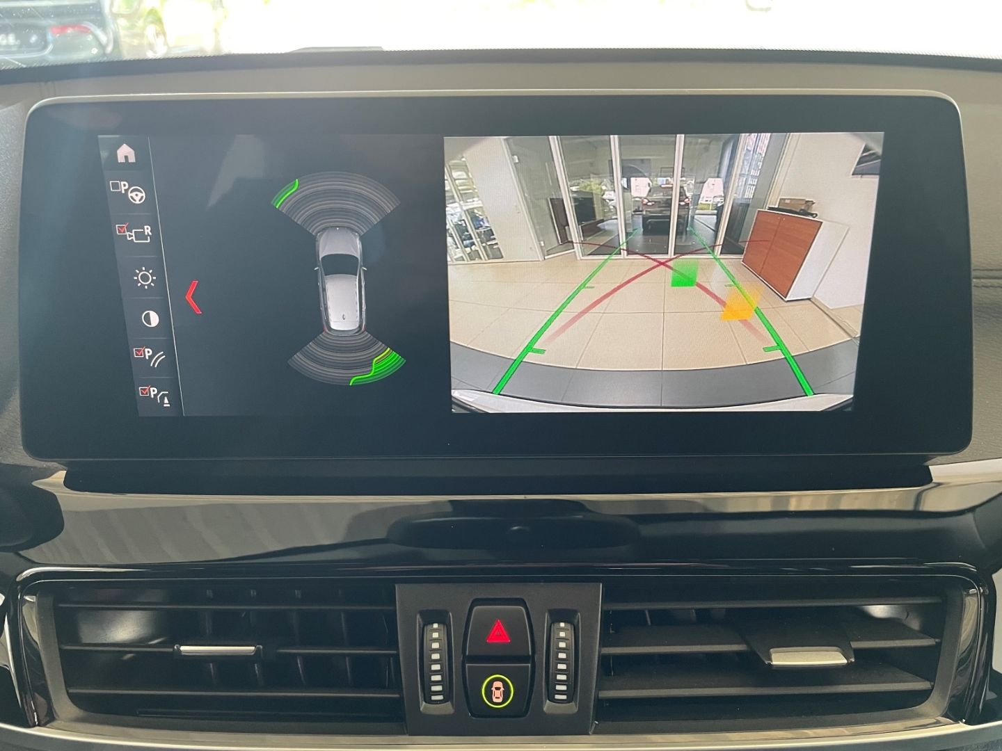 BMW X1 xDrive 25e Sport Line - Samsaru's Car Outlet