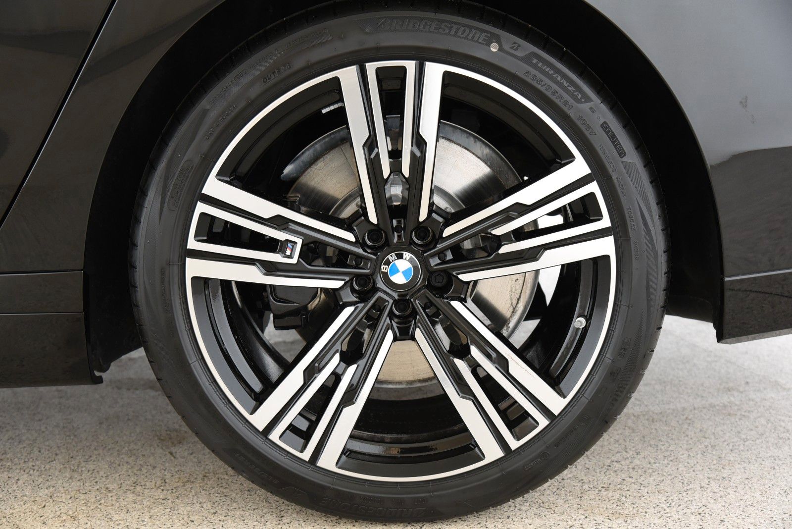 BMW 740d xDrive M Sport Pro StandHzg HUD 360° Alarm