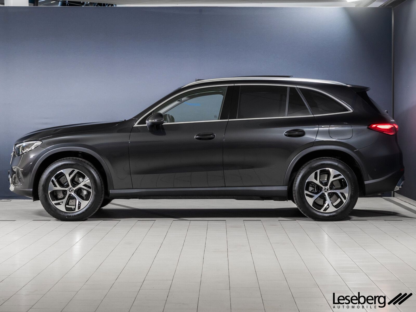 Mercedes-Benz GLC 300 e 4M Avantgarde - Samsaru's Car Outlet
