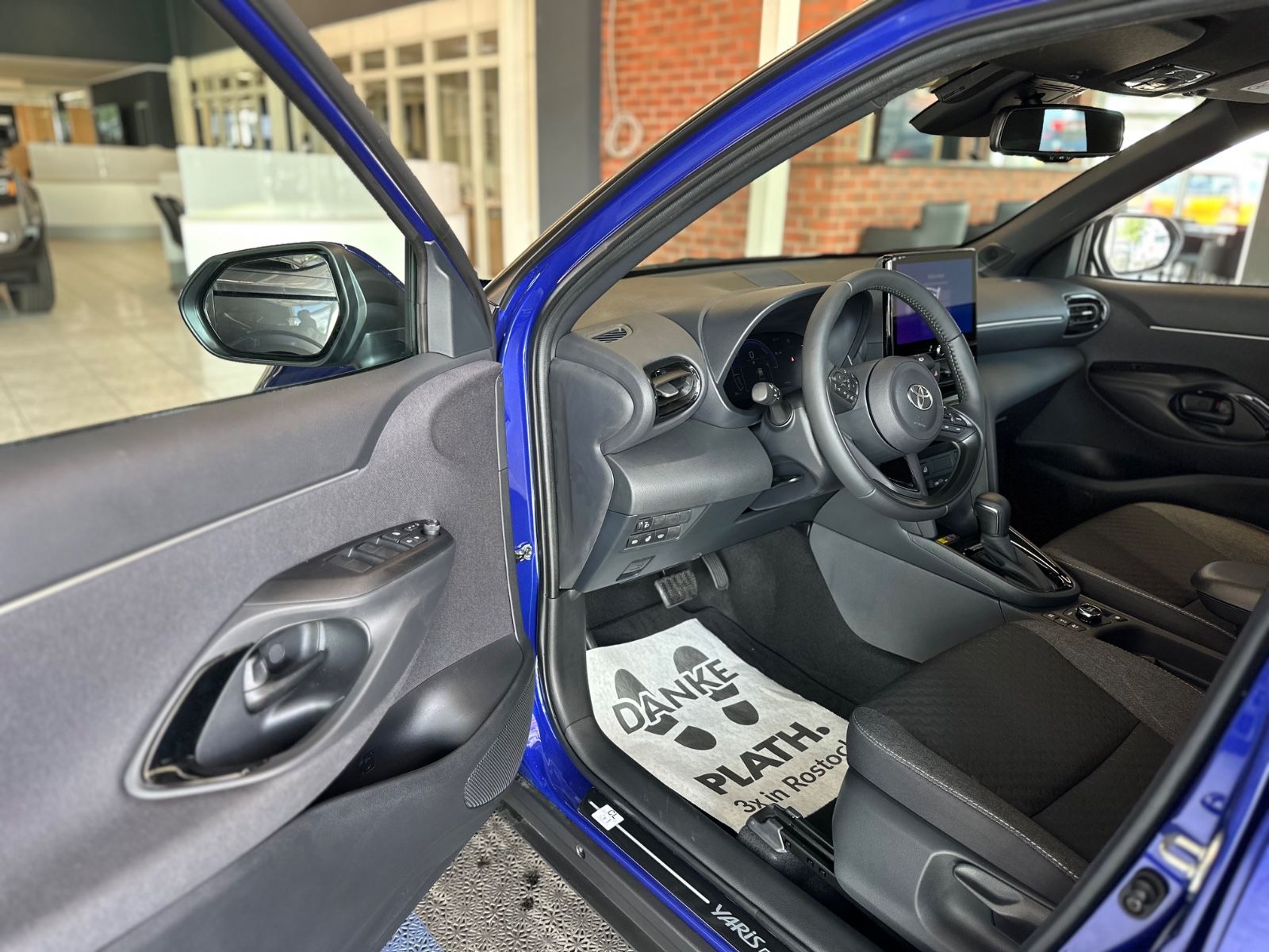 Toyota Yaris Cross 1,5-l-VVT-iE Allrad *SOFORT*