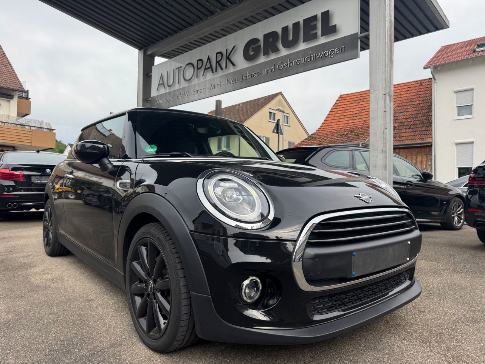 MINI One Chili - Samsaru's Car Outlet