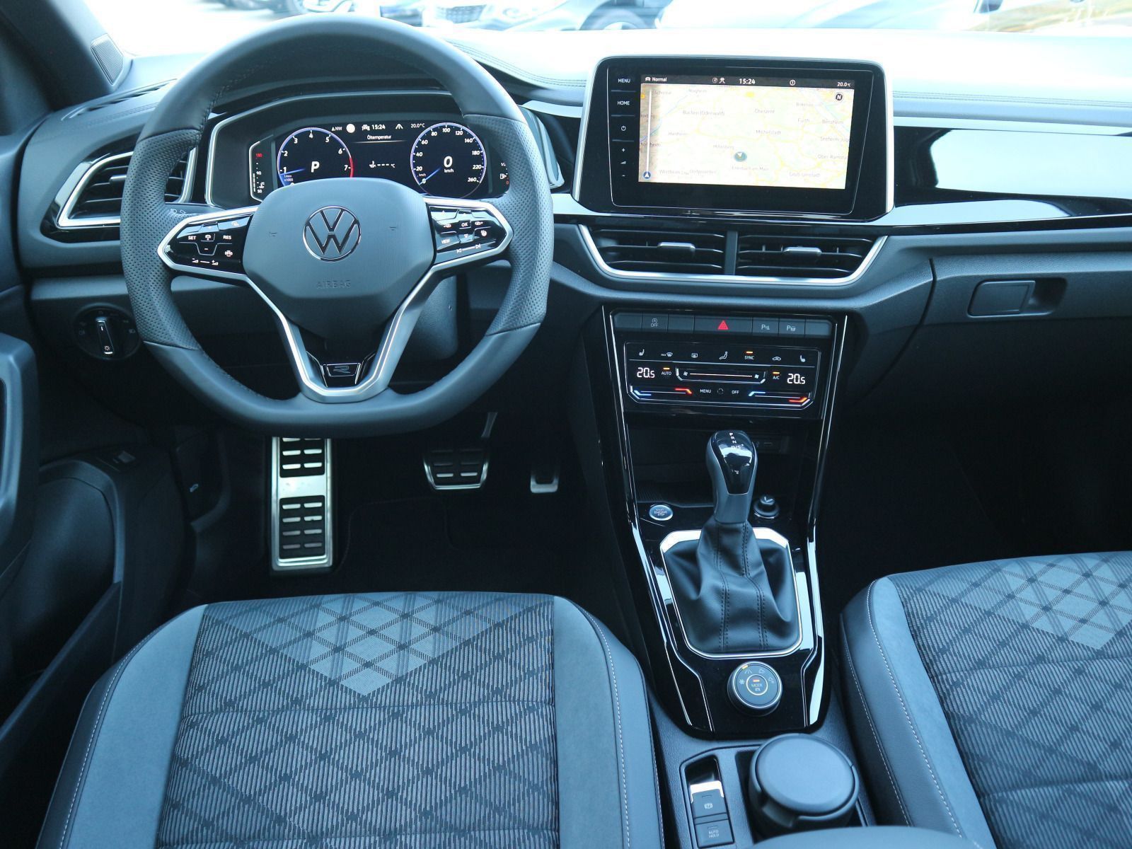 Volkswagen T-Roc R-Line 2.0 TSI DSG 4MOTION - Samsaru's Car Outlet