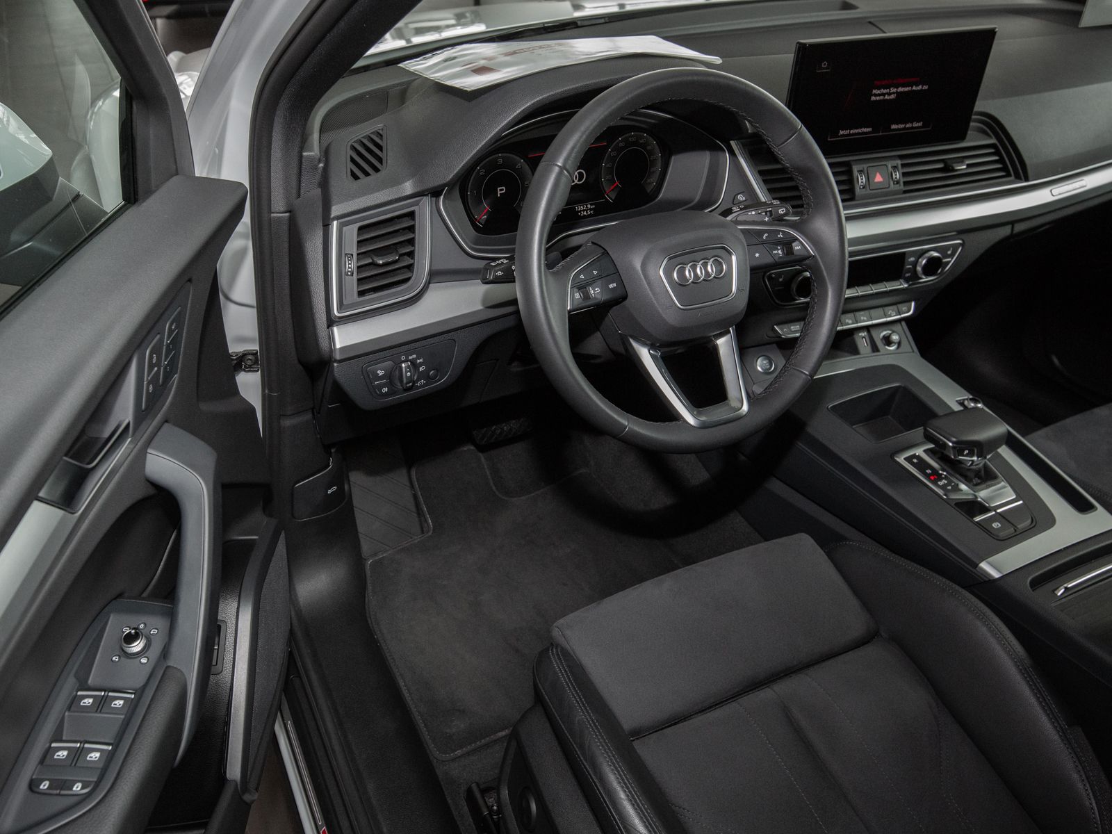 Audi Q5 Sportback 40 TDI quattro S line - Samsaru's Car Outlet