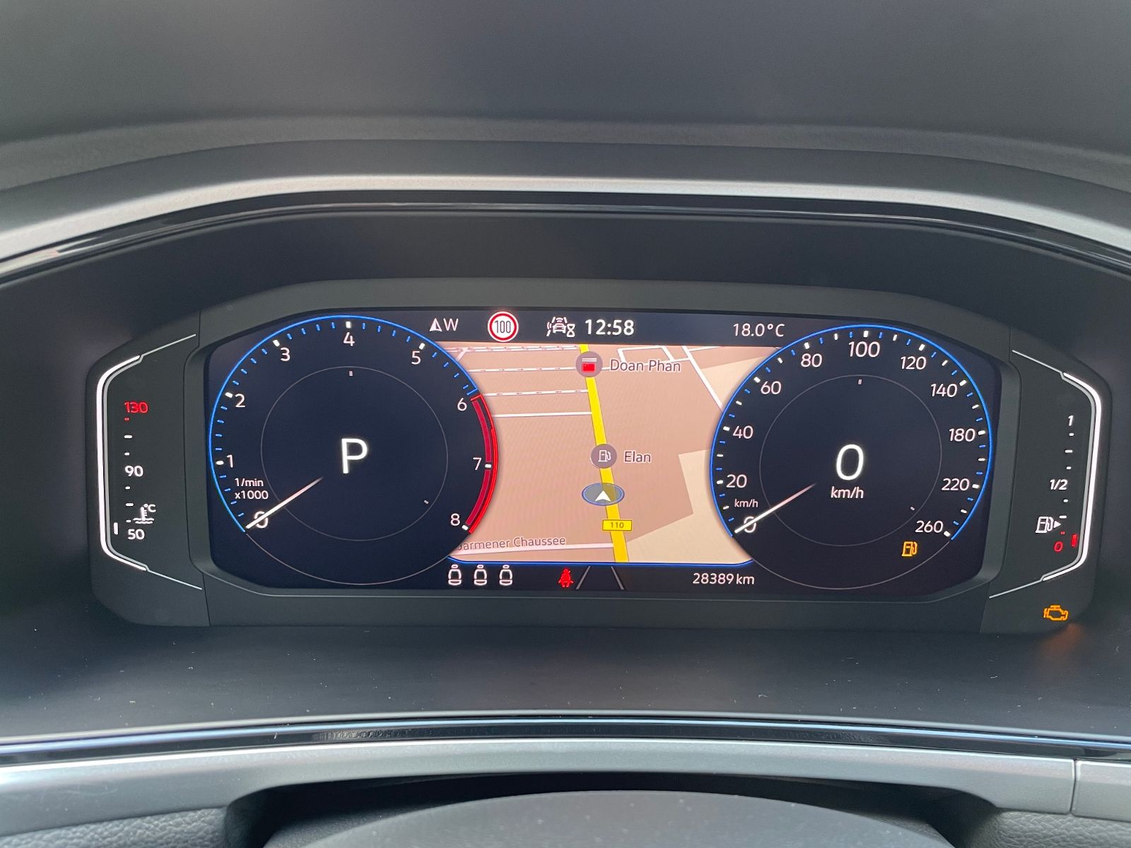 Volkswagen T-Roc 1.5 TSI Life DSG - Samsaru's Car Outlet