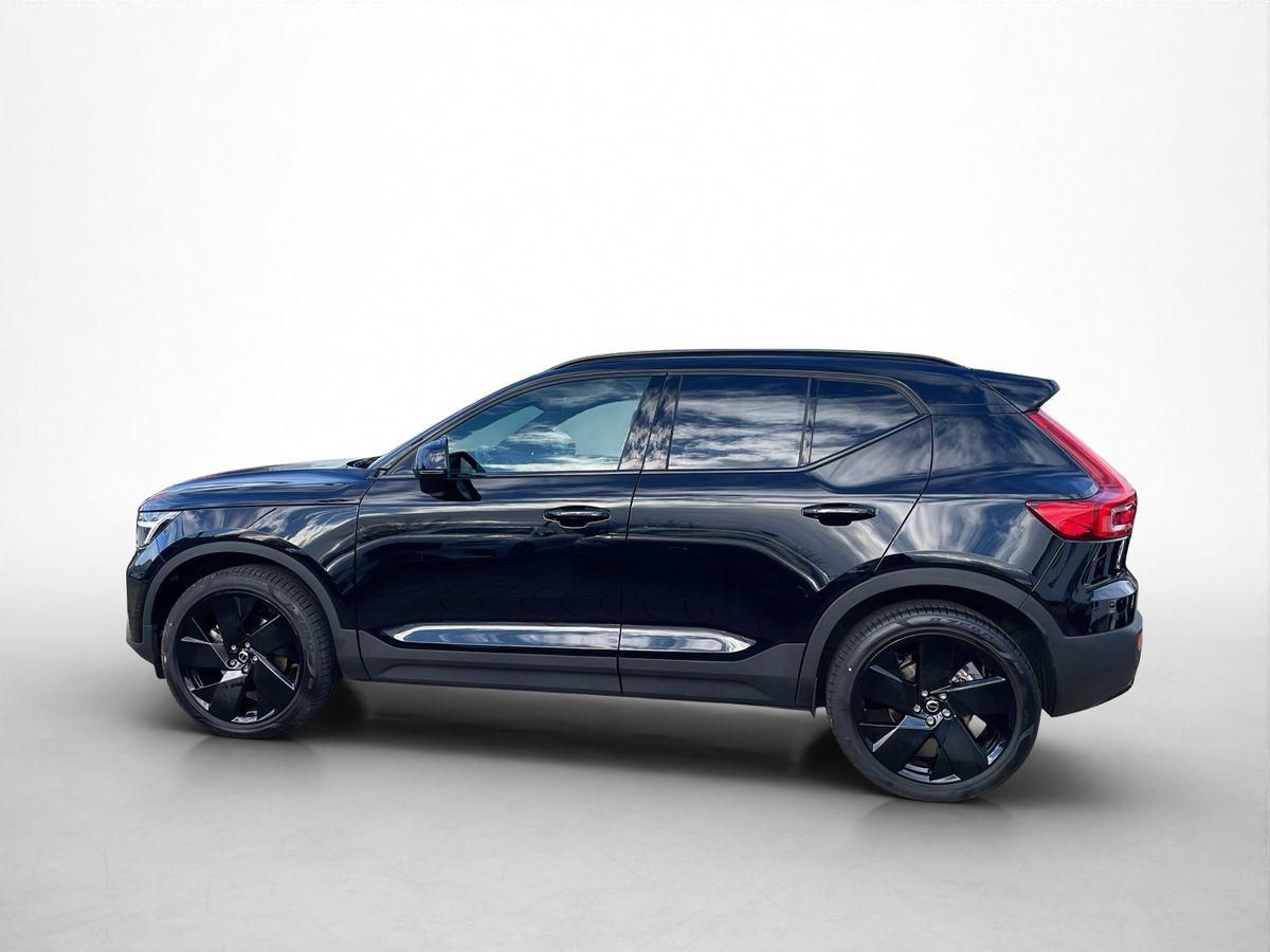 Volvo XC40 Black Edition Plus, B3 Mild-Hybrid, Benzin