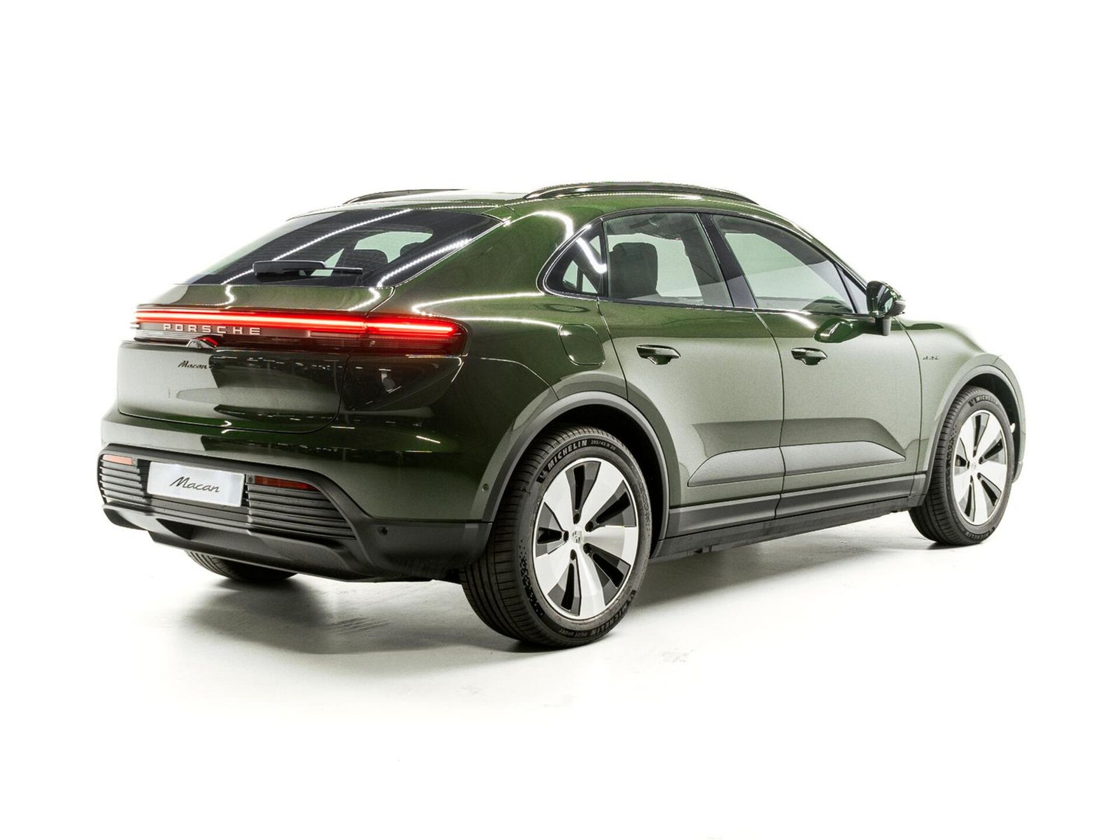Porsche Macan 4