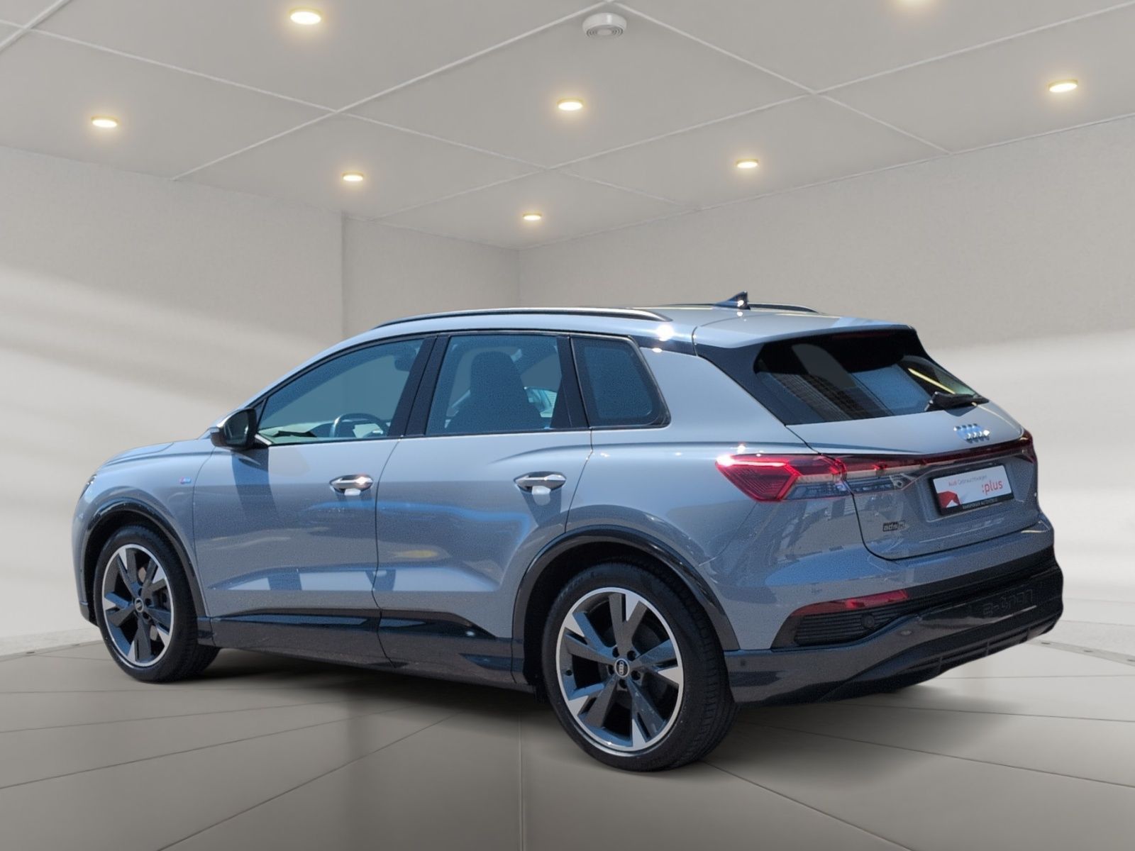Audi Q4 e-tron 50 quat. S line Matrix ACC HuD AHK