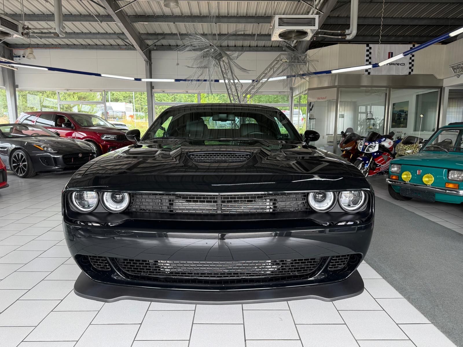 Dodge Challenger 3,6 Leder Kamera 8 Gang 2023