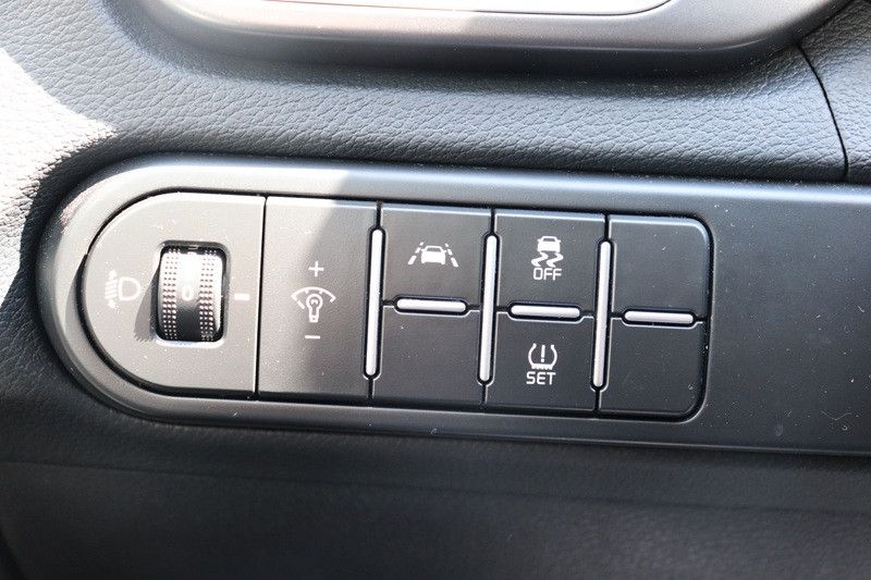 Kia XCeed 1.0 T-GDI Vision - Samsaru's Car Outlet