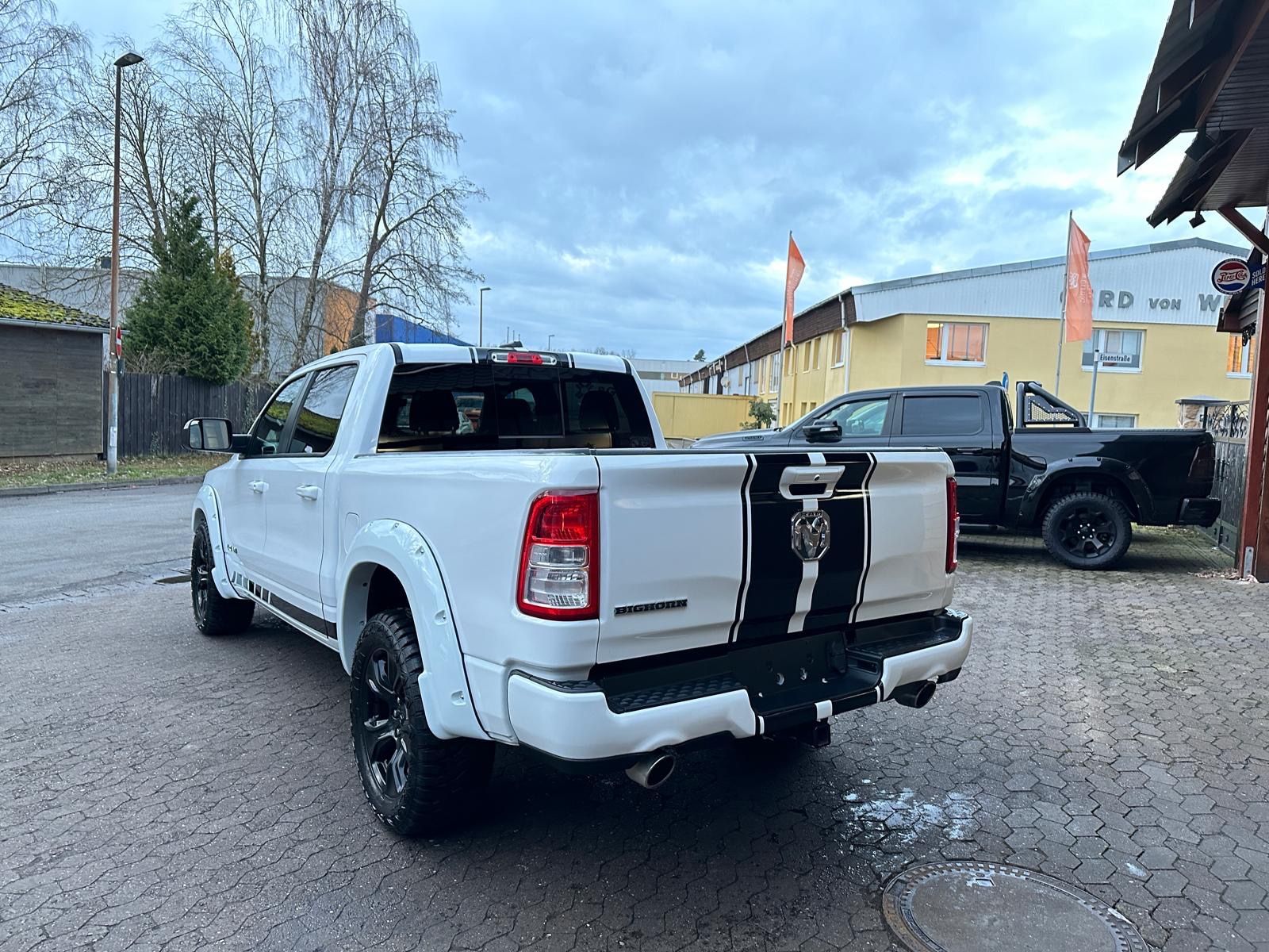 Dodge 5,7 V8*AHK*NAVI*LED*LIFT*OFFROAD*SERVICE NEU