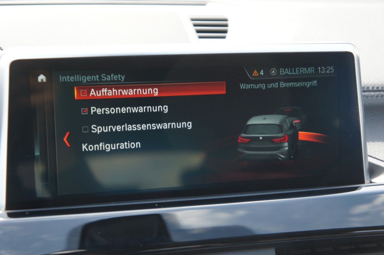 BMW X1 xDrive 25e xLine - Samsaru's Car Outlet