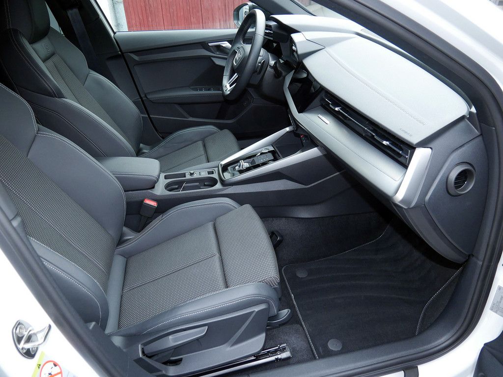 Audi A3 Sportback 40 TFSIe S-Line ACC+KAMERA+SHZ+LED+