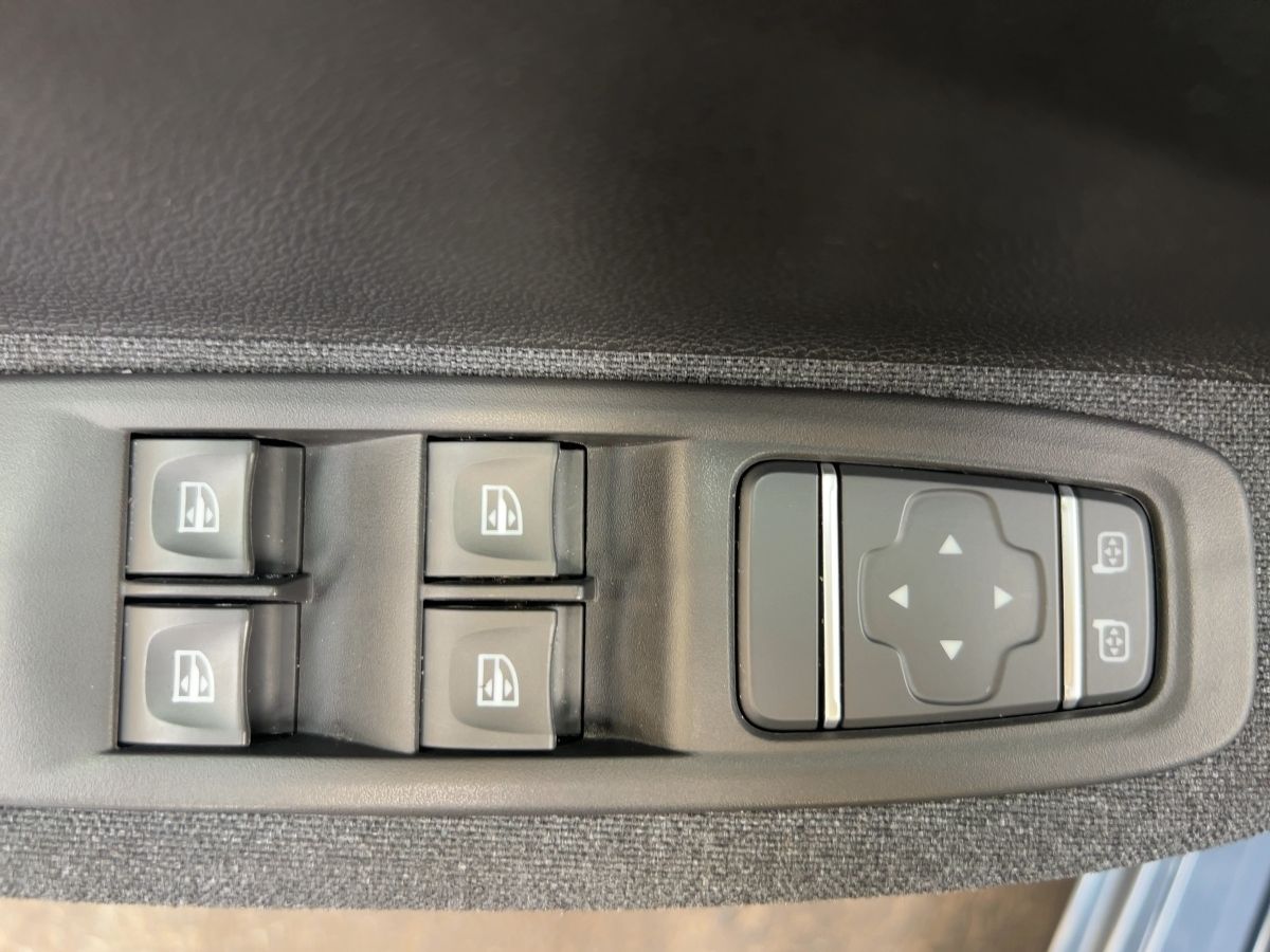 Renault ZOE EVOLUTION EV50 - Samsaru's Car Outlet