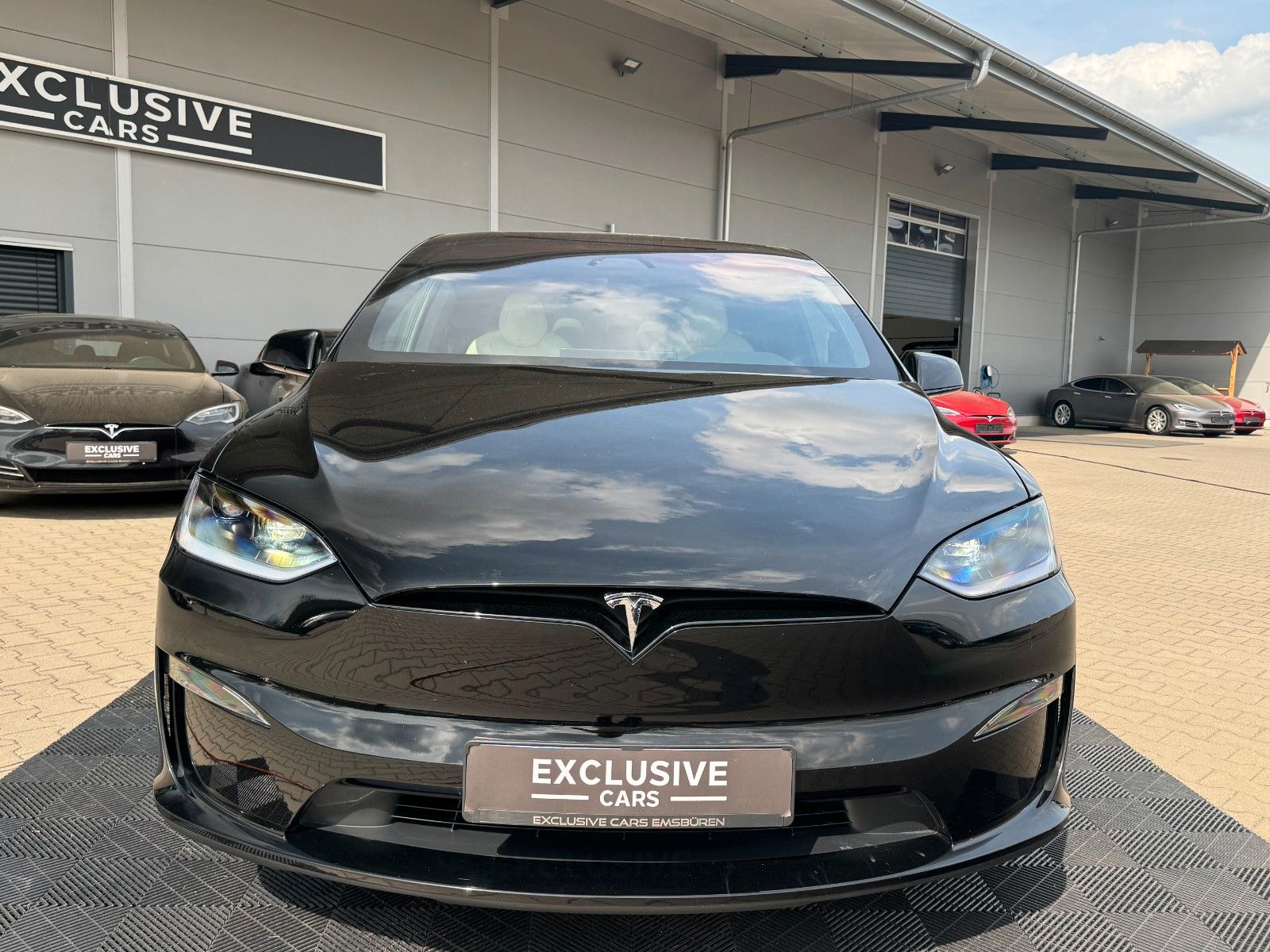 Tesla MODEL X PLAID | HARWARE 4 | 6SEAT | MATRIX LED