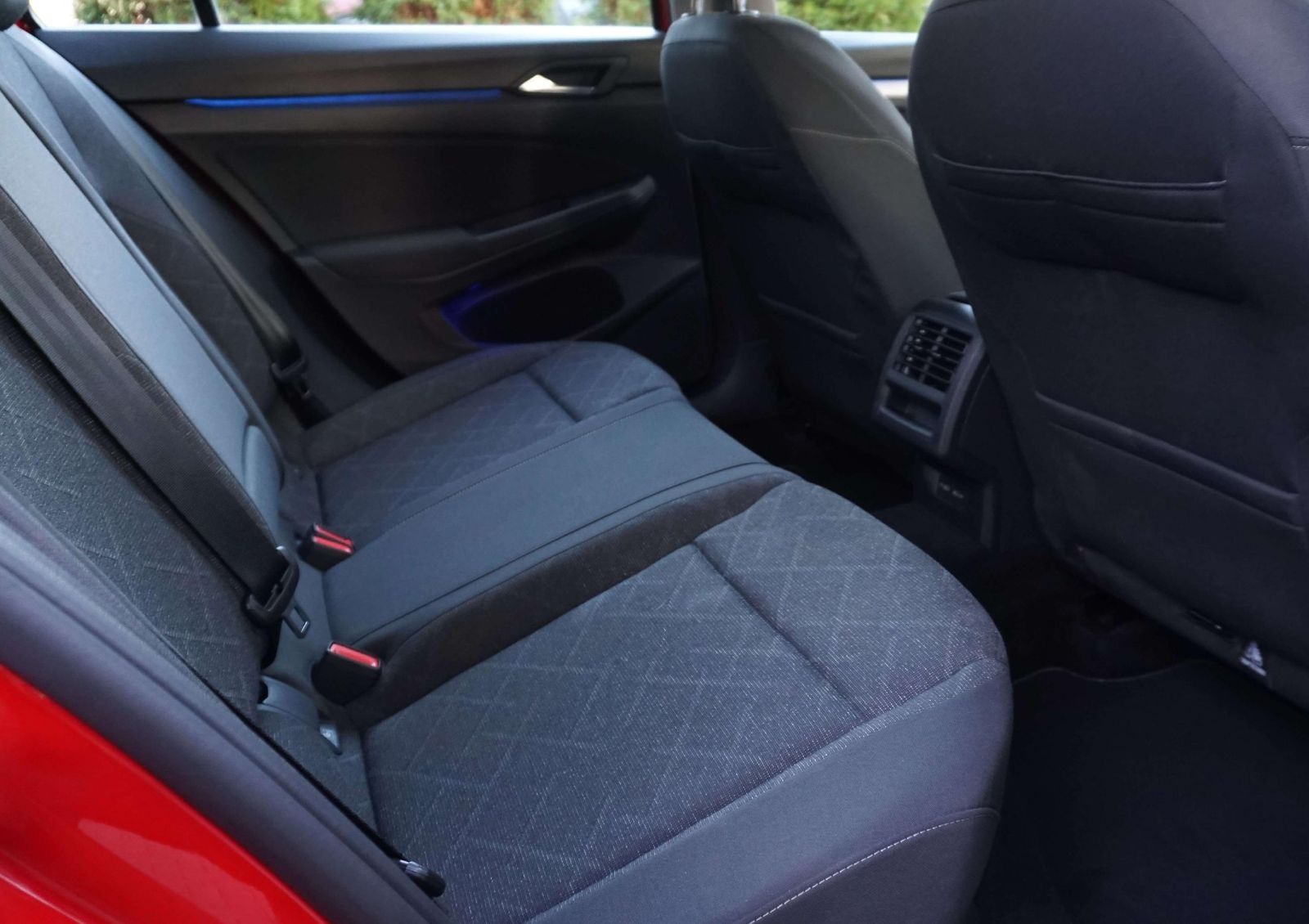 Volkswagen Golf Variant Life - Samsaru's Car Outlet