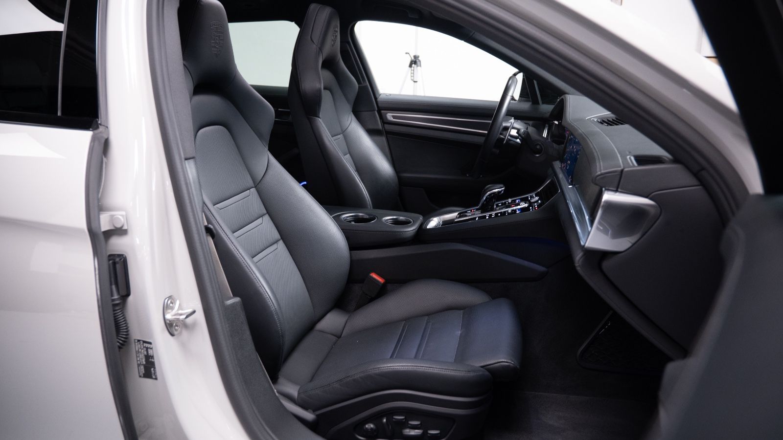 Porsche Panamera ST 4E-Hybrid Platinum Editi SportDesign