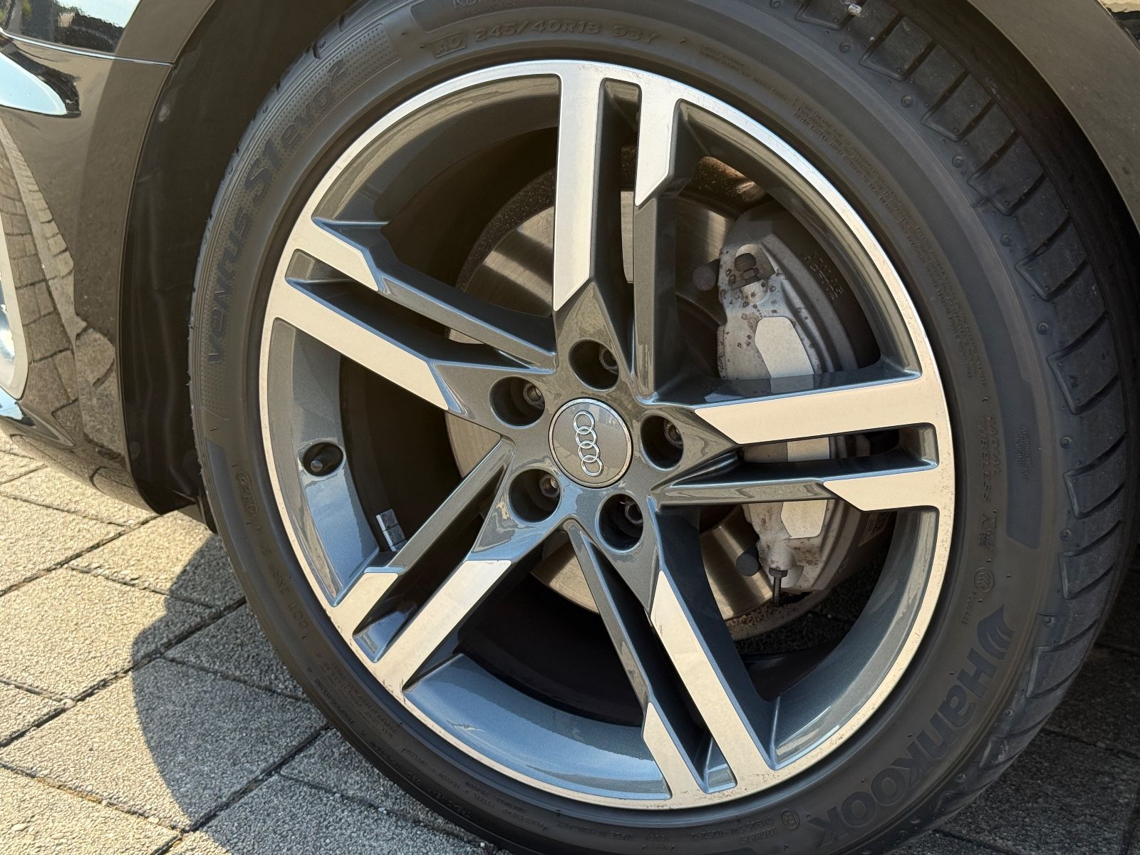 Audi A4 Avant 40 TDI S-Line - Samsaru's Car Outlet