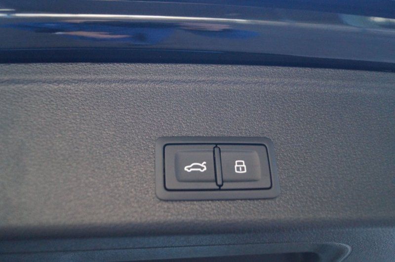 Audi A4 Avant S-Line 40TFSI - Samsaru's Car Outlet