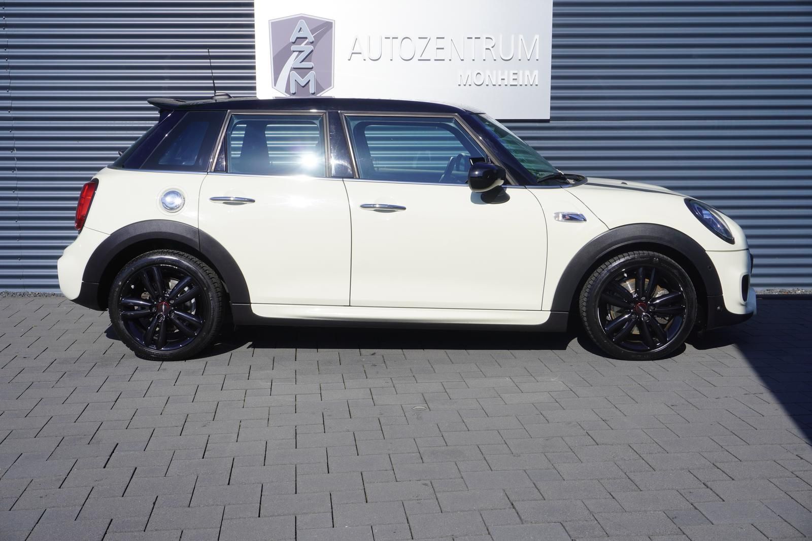 MINI COOPER S - Samsaru's Car Outlet