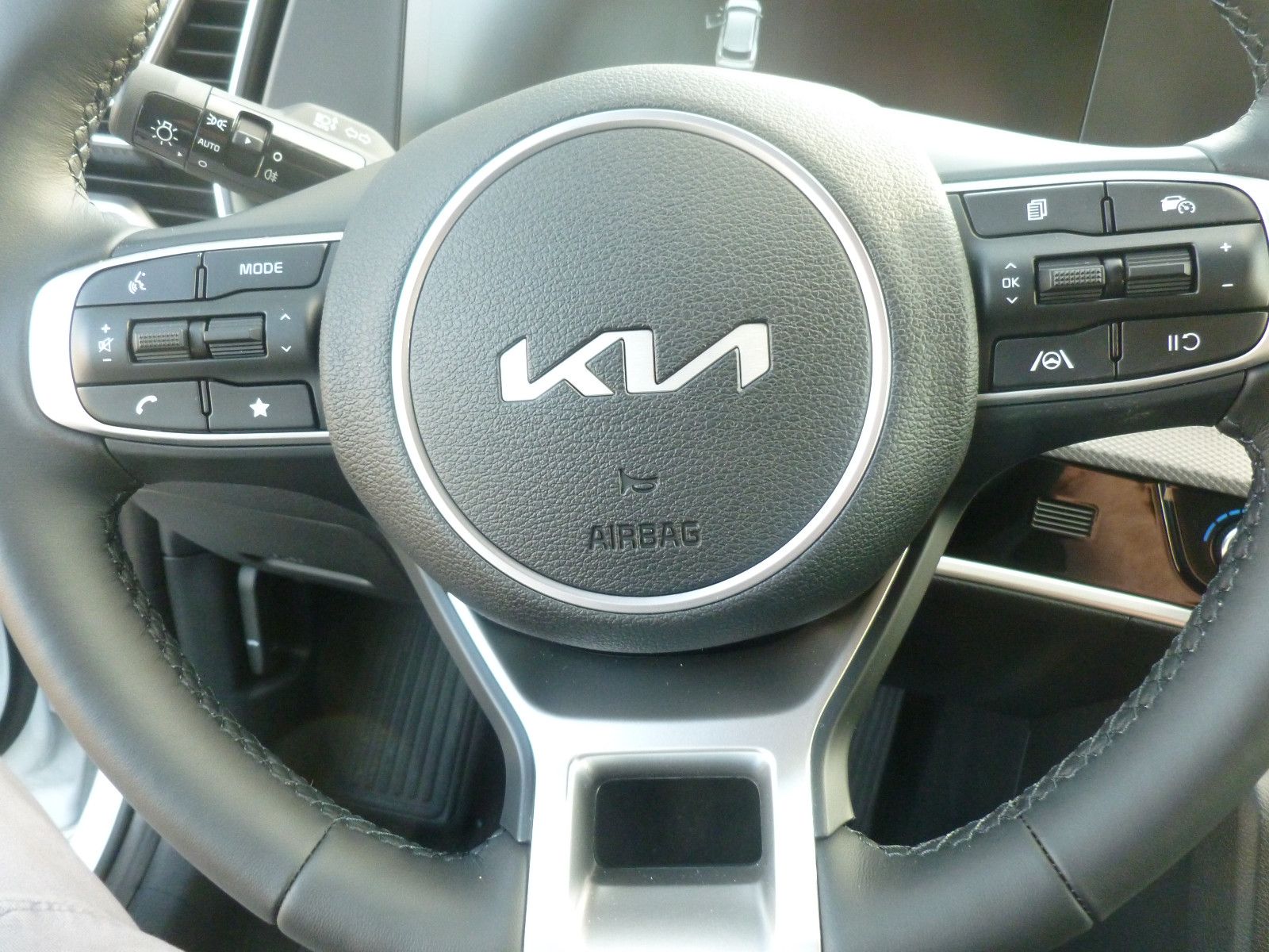 Kia Sportage Edition 7 Emotion - Samsaru's Car Outlet