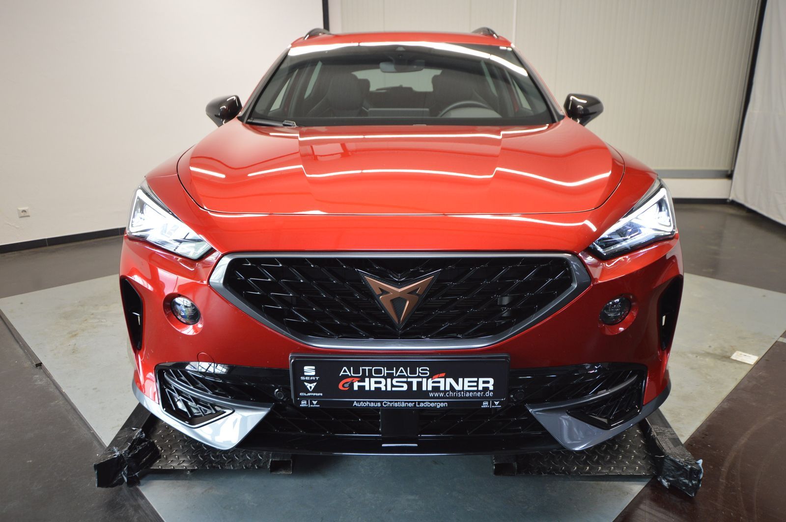 Cupra Formentor VZ 1.4 e-HYBRID - Samsaru's Car Outlet