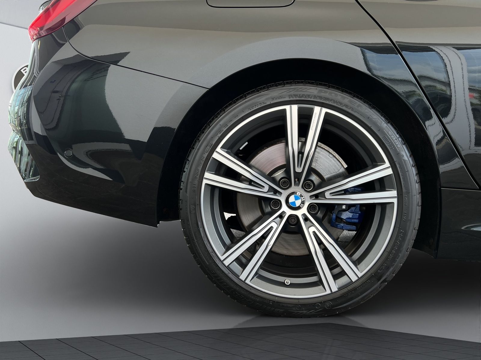 BMW 330i xDrive Touring M-Sport - Samsaru's Car Outlet