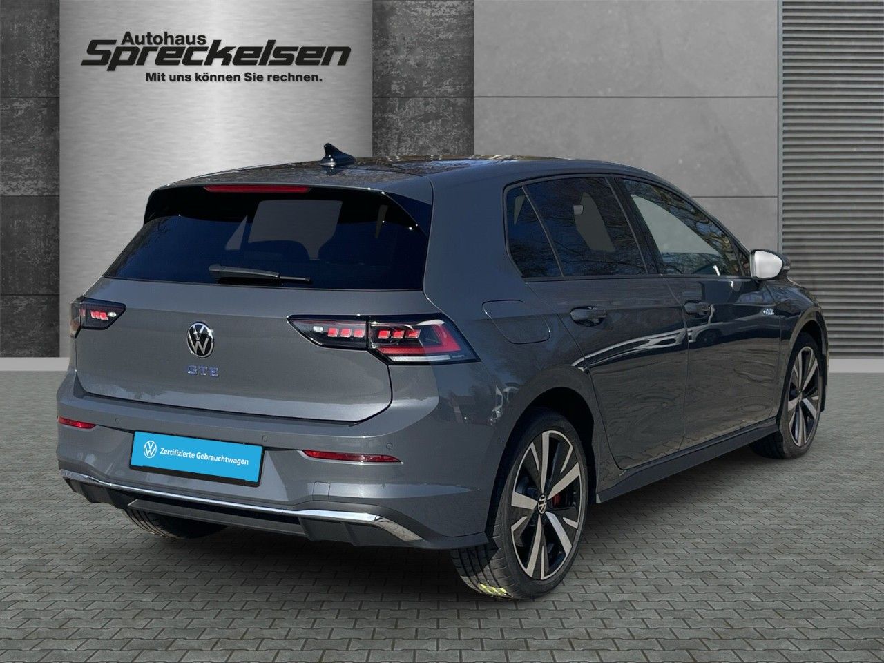 Volkswagen Golf VIII 1.5 TSI eHybrid GTE Automatik Navi+DCC