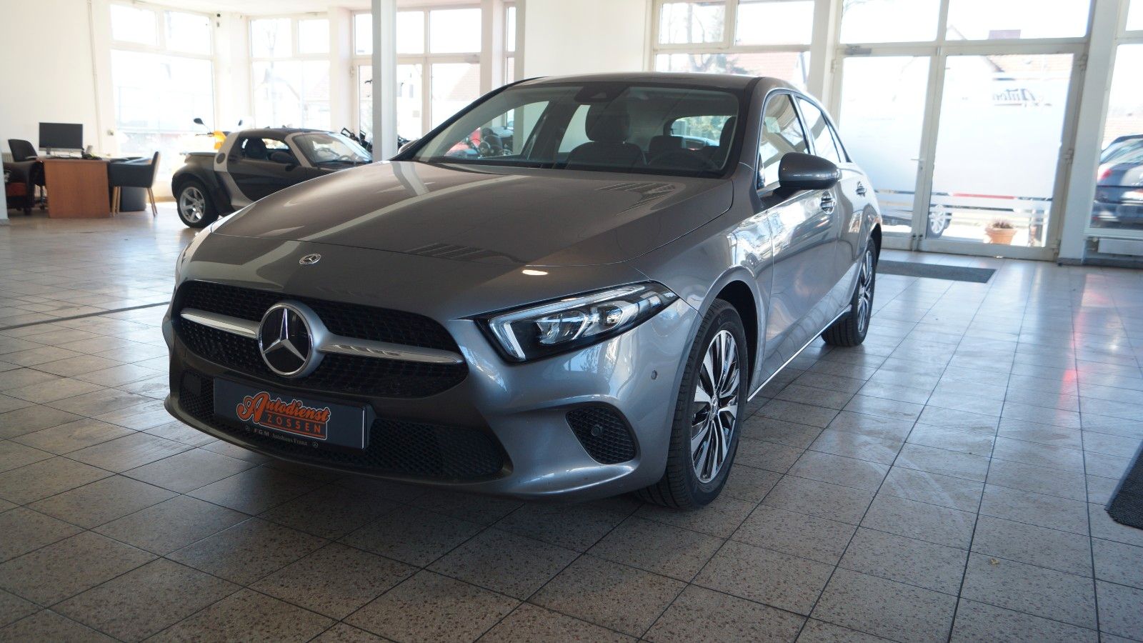Mercedes-Benz A -Klasse A 250 e - Samsaru's Car Outlet