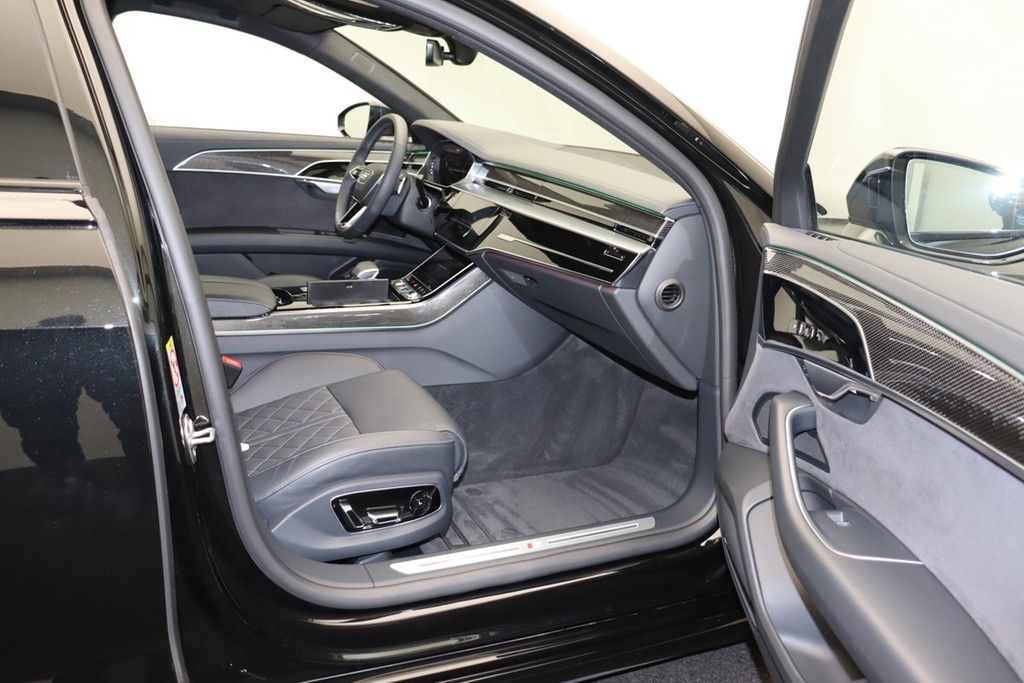 Audi A8 50 TDI quattro S line - Samsaru's Car Outlet