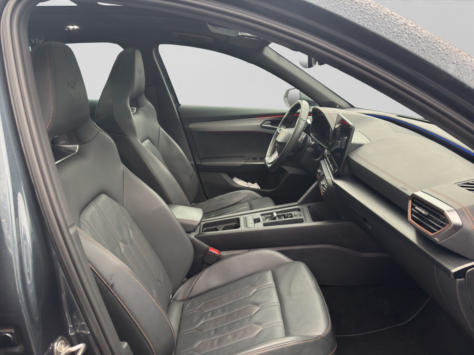 Cupra Formentor 2.0 TSI DSG VZ LEDER BREMBO PANO AHK