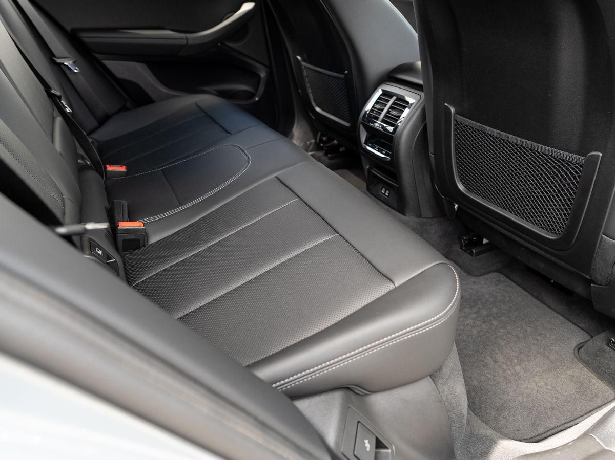 BMW X4 xDrive30d M-Sport AHK PANO ACC HuD Laser KoZg