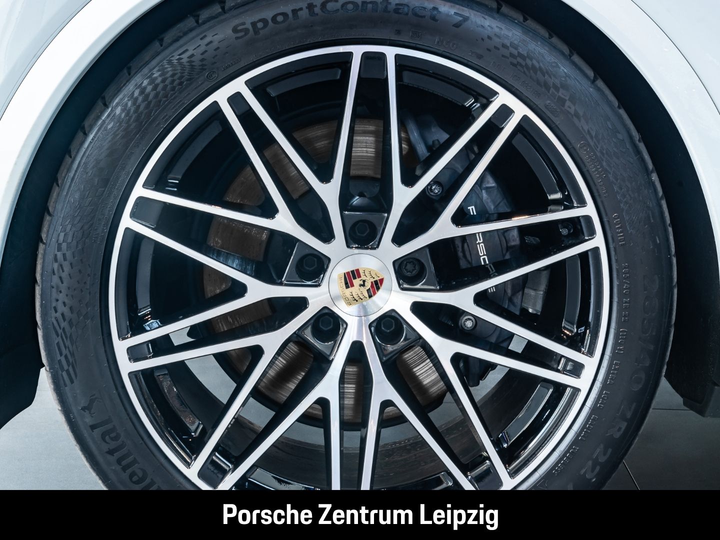 Porsche Cayenne E-Hybrid Coupe Sportabgas el.AHK Luft