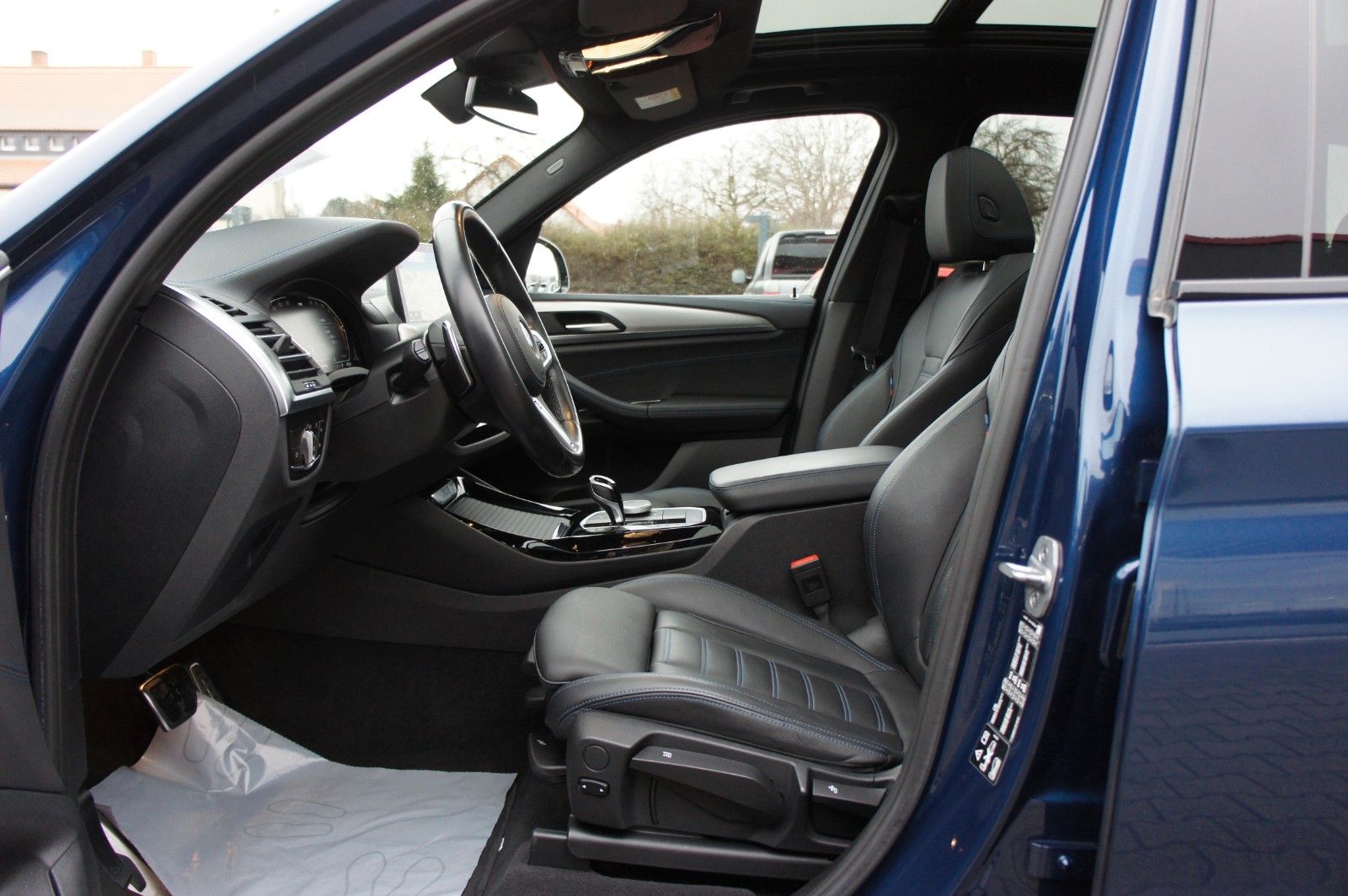 BMW X3 30d xDrive *M-SPORT*STANDHZG*360°*AHK*