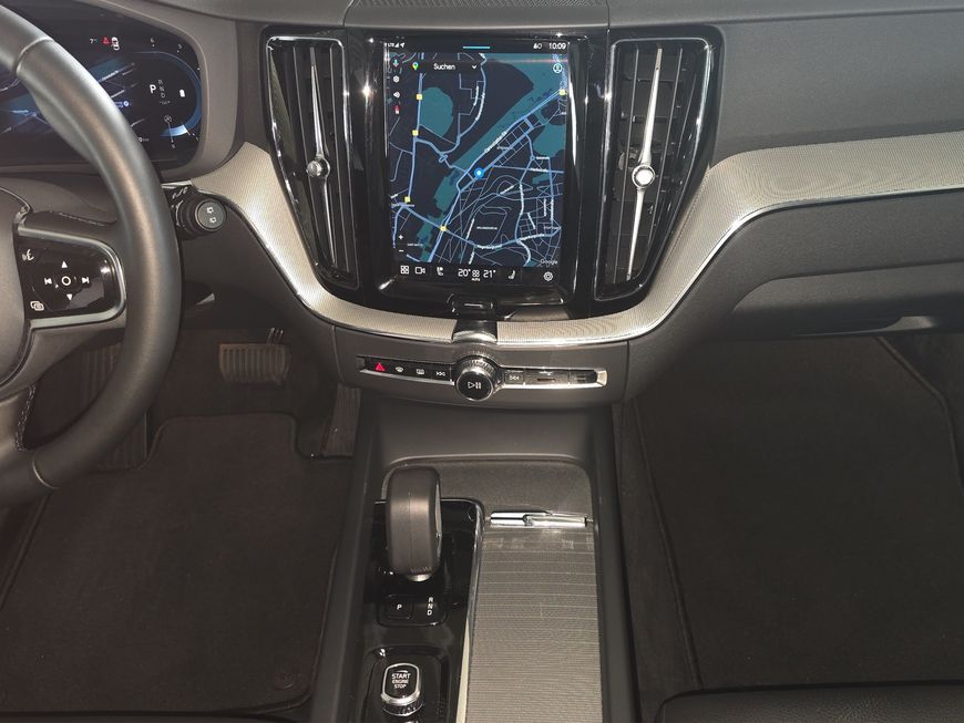 Volvo XC60 B4 D Plus Dark