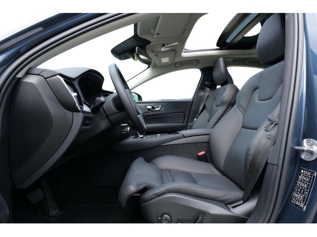 Volvo S60 Lim. T8 Ultimate Dark Recharge Plug-In Hybri