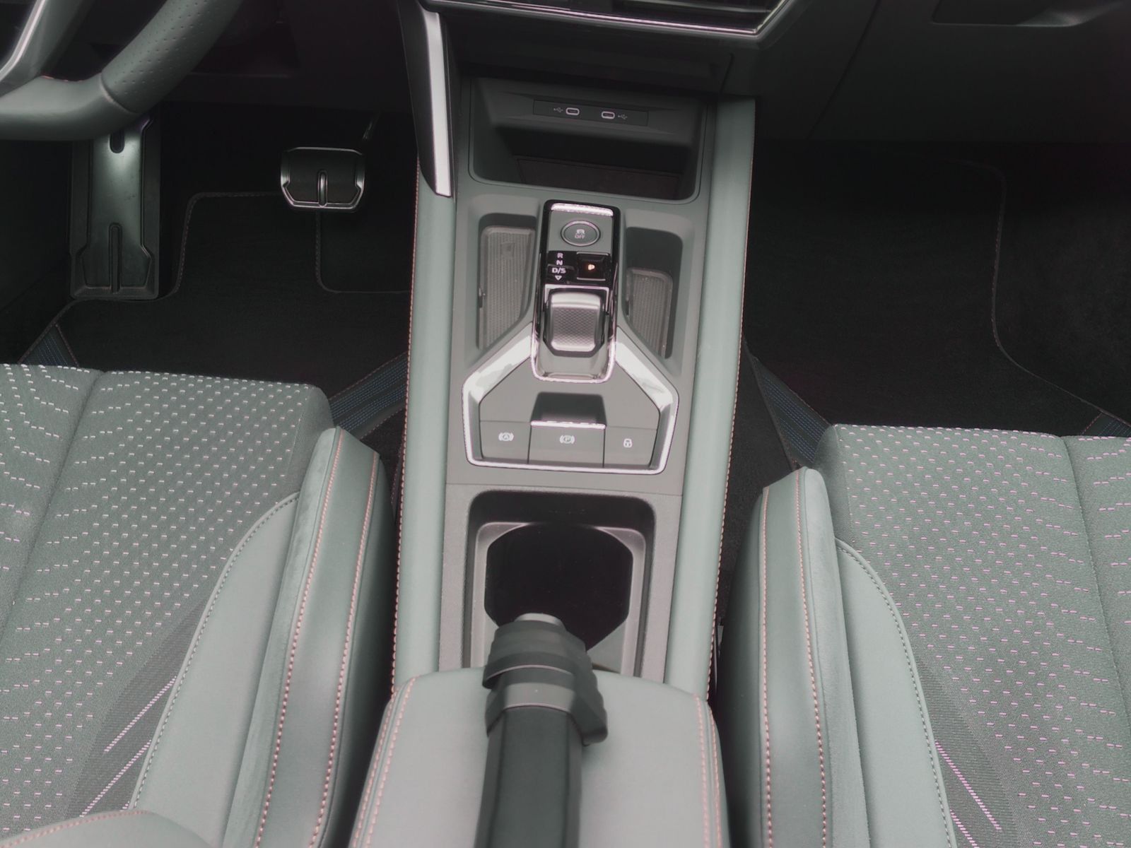 Cupra Formentor VZ Extreme 2.0 TSI *LED*AHK*ACC*PANO*