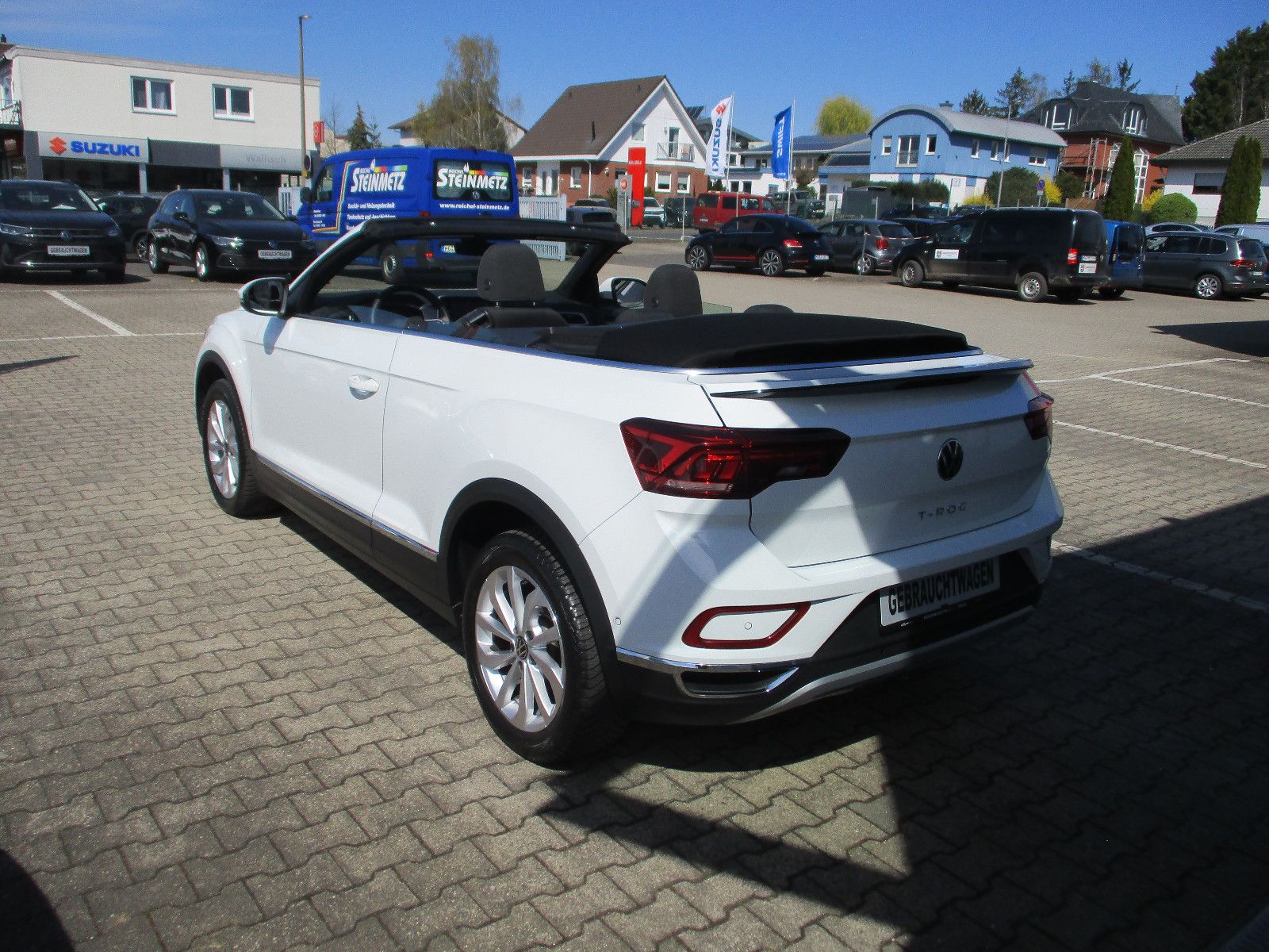 Volkswagen T-Roc Cabriolet Style - Samsaru's Car Outlet