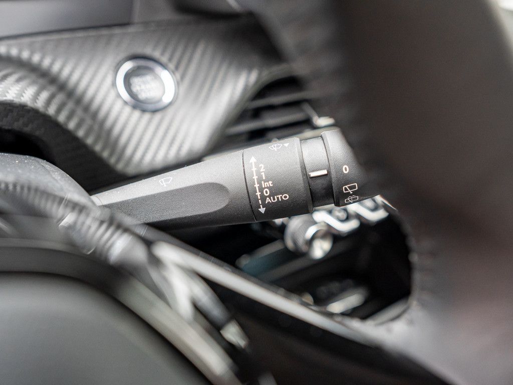 Peugeot e-2008 Active - Samsaru's Car Outlet