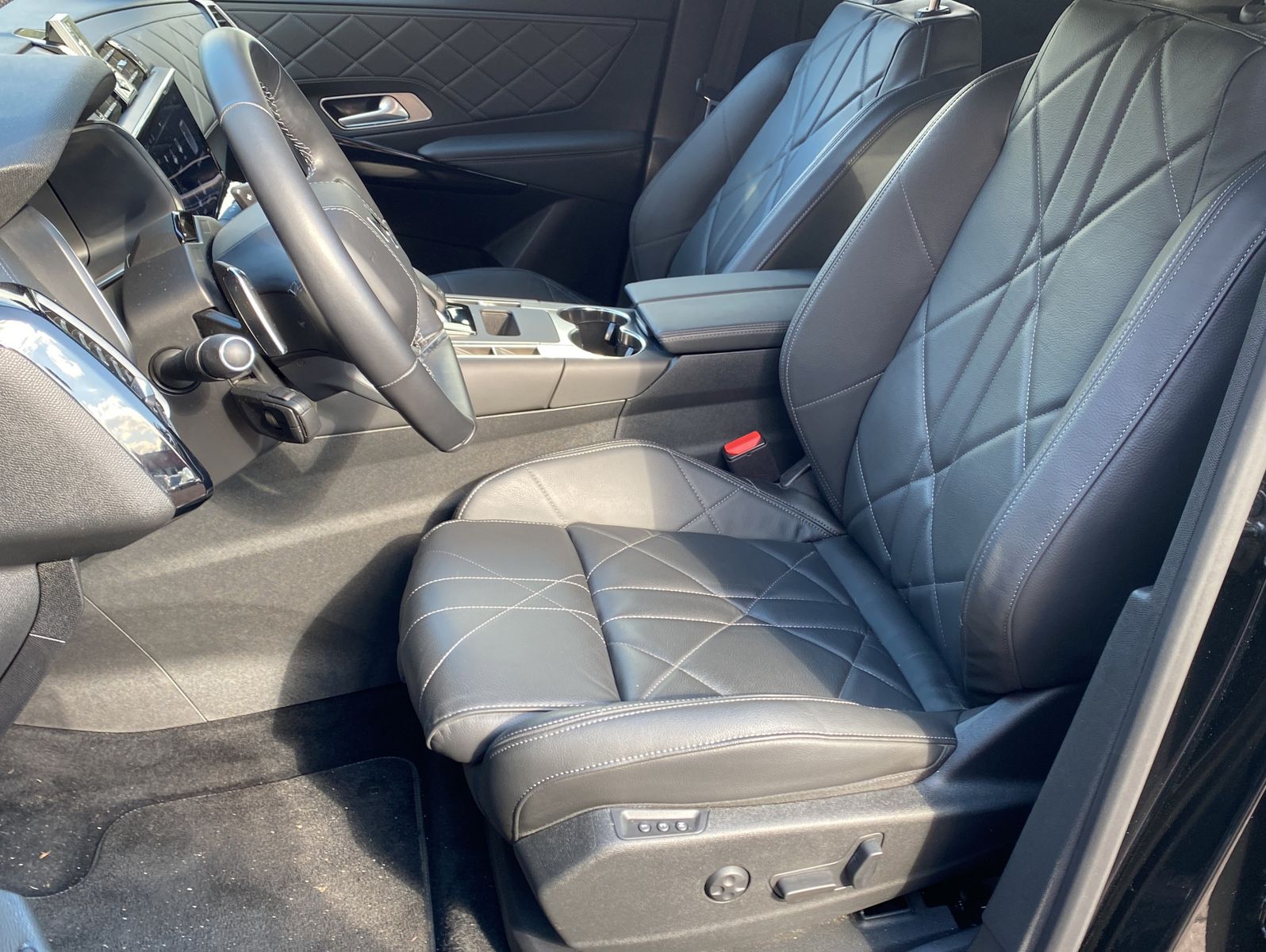 DS Automobiles DS7 Crossback 1.5 BlueHDI Rivoli*Pano*voll LED