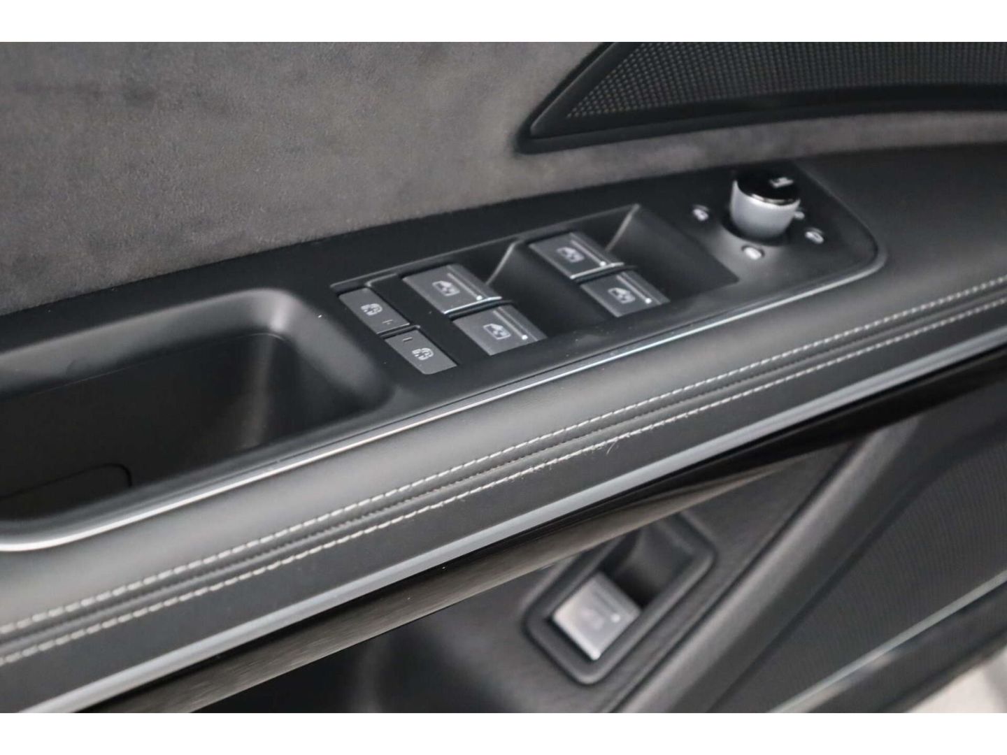 Audi A8 50 TDI S-Line qu AHK/VC/B&O/LED/Head-up/Pano