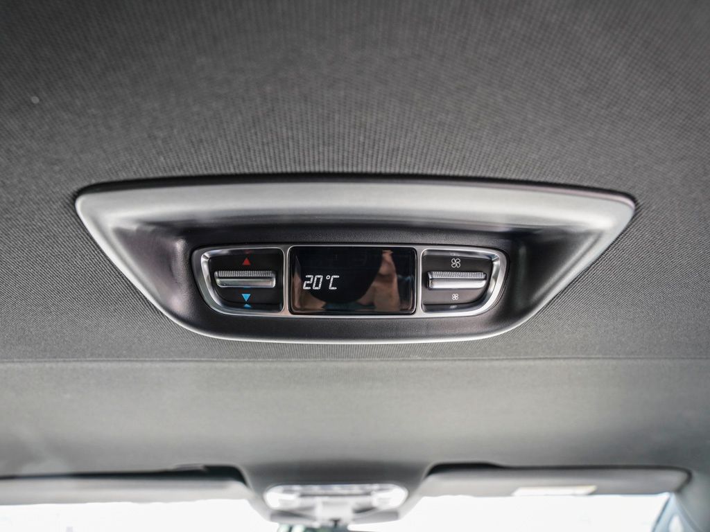 Mercedes-Benz V 300 d 4M AMG-LINE - Samsaru's Car Outlet