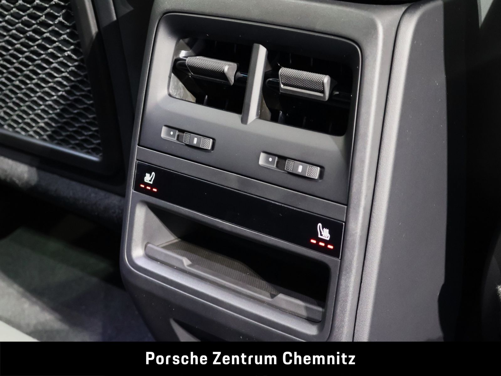 Porsche Macan 4 Electric Luft.;Matrix-LED;4xSitzheiz.;BO